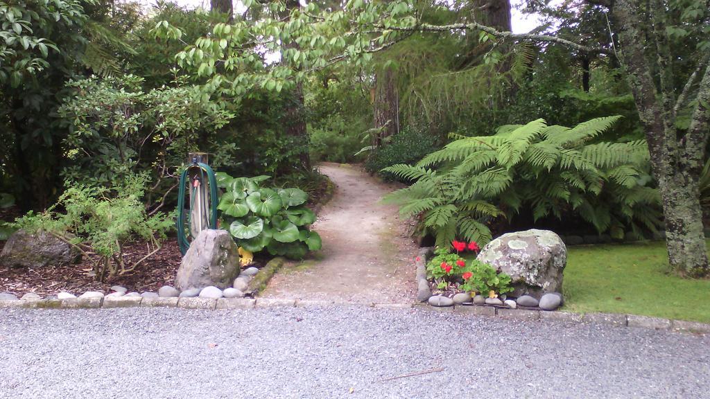 Creel Lodge Turangi Exterior photo