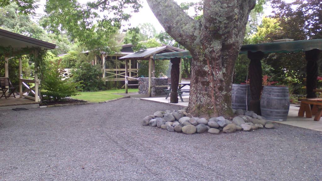 Creel Lodge Turangi Exterior photo