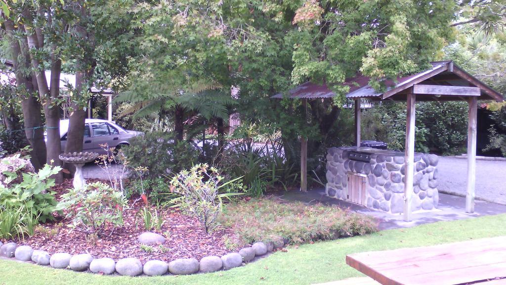 Creel Lodge Turangi Exterior photo