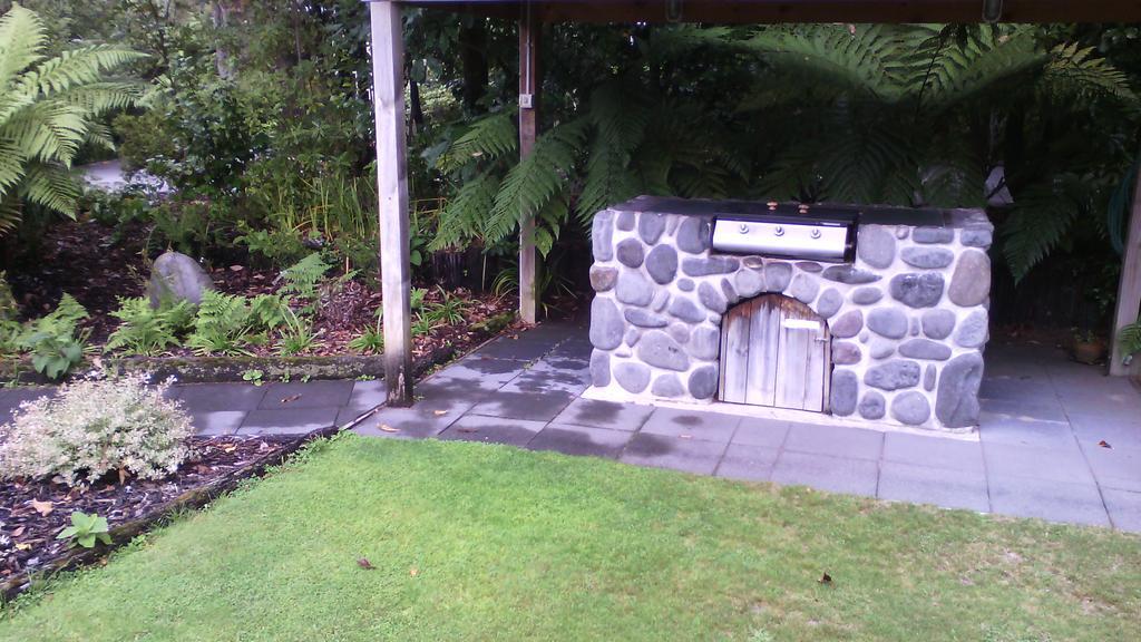 Creel Lodge Turangi Exterior photo