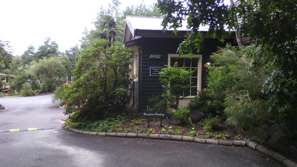 Creel Lodge Turangi Exterior photo